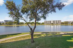 2801 N Palm Aire Dr, Pompano Beach, FL 33069 - Photo 37