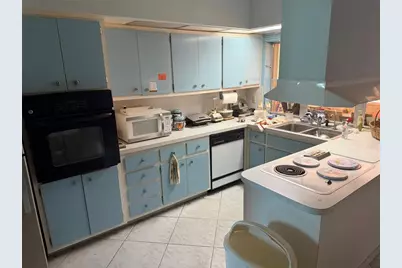 8230 SW 87th Terrace, Miami, FL 33143 - Photo 7