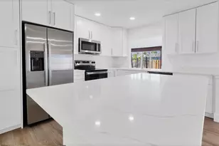 7841 NW 46th St, Lauderhill, FL 33351 - Photo 3