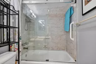 9410 N Hollybrook Lake Dr, Pembroke Pines, FL 33025 - Photo 7