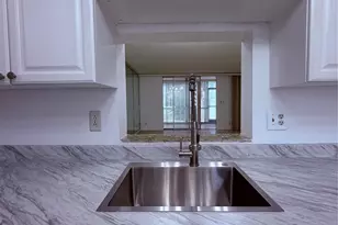 301 NE 14th Ave, Hallandale Beach, FL 33009 - Photo 5