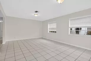 536 SE 20th Ave, Deerfield Beach, FL 33441 - Photo 9