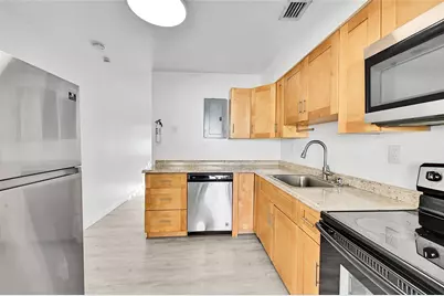 2409 Taft Street, Hollywood, FL 33020 - Photo 3