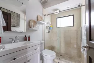 3182 Deer Creek Lake Shore Dr, Deerfield Beach, FL 33442 - Photo 15