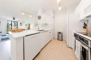 720 S Sapodilla Ave, West Palm Beach, FL 33401 - Photo 5