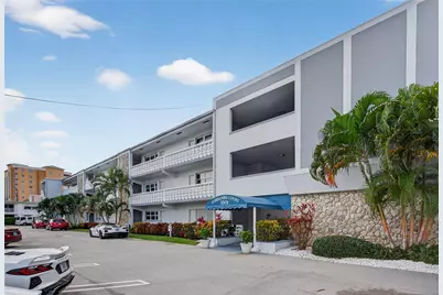 1001 N Riverside Drive #305, Pompano Beach, FL 33062 - Photo 9