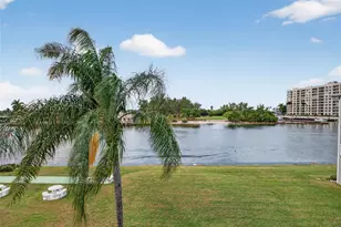 1001 N Riverside Dr, Pompano Beach, FL 33062 - Photo 27