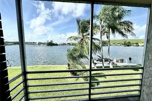 4311 Crystal Lake Dr, Deerfield Beach, FL 33064 - Photo 5