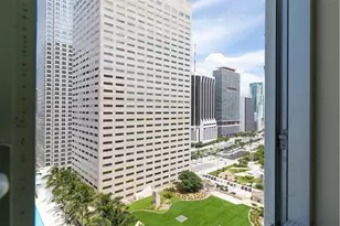 335 S Biscayne Blvd, Miami, FL 33131 - Photo 29