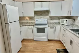 11461 NW 38th St, Coral Springs, FL 33065 - Photo 7