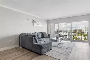 500 Bayview Dr, Sunny Isles Beach, FL 33160 - Photo 7