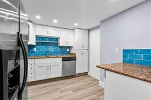 500 Bayview Dr, Sunny Isles Beach, FL 33160 - Photo 5