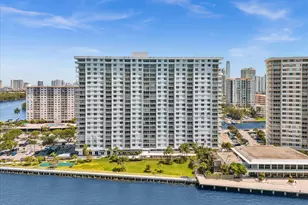 500 Bayview Dr, Sunny Isles Beach, FL 33160 - Photo 31