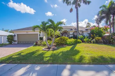 460 NE Cornwall Avenue, Port Saint Lucie, FL 34983 - Photo 43