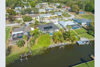 460 NE Cornwall Avenue, Port Saint Lucie, FL 34983 - Photo 47