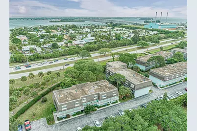 1901 Indian River Boulevard #104C, Vero Beach, FL 32960 - Photo 3