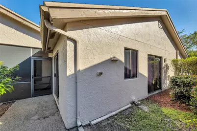 2260 Seagrape Circle, Pompano Beach, FL 33066 - Photo 25