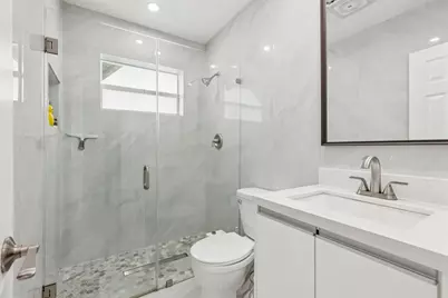 8700 NW 11th Street, Hollywood, FL 33024 - Photo 11