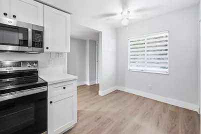 2214 S Cypress Bend Drive #106, Pompano Beach, FL 33069 - Photo 9