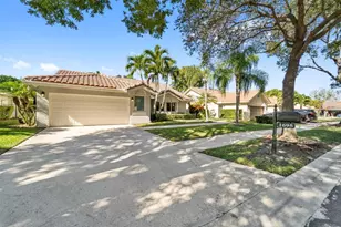 1695 Lakeshore Cir, Weston, FL 33326 - Photo 3