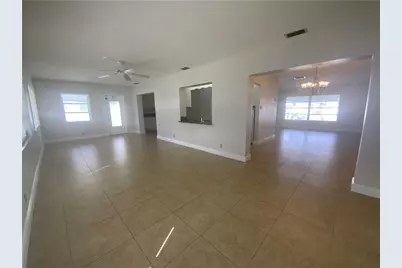 7104 NW 70th Street, Tamarac, FL 33321 - Photo 11