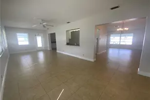 7104 NW 70th St, Tamarac, FL 33321 - Photo 11