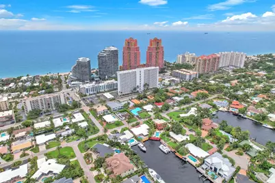 2212 NE 32nd Avenue, Fort Lauderdale, FL 33305 - Photo 3