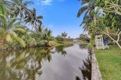 7680 NW 14th Street, Pembroke Pines, FL 33024 - Photo 47