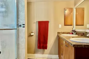 5985 Del Lago Cir, Sunrise, FL 33313 - Photo 9