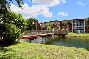 5985 Del Lago Cir, Sunrise, FL 33313 - Photo 23