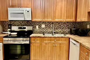 5985 Del Lago Cir, Sunrise, FL 33313 - Photo 3