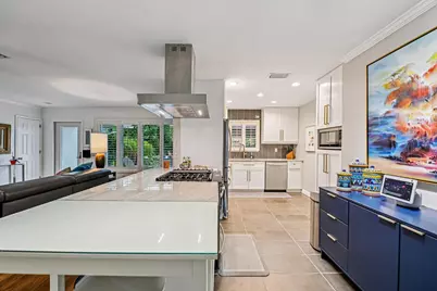 3676 NE 18th Avenue, Oakland Park, FL 33334 - Photo 5