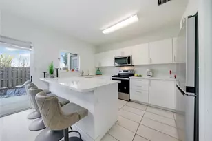 1214 NW 4th Ln, Homestead, FL 33034 - Photo 5