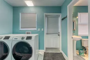 1930 NE 28th Ct, Deerfield Beach, FL 33064 - Photo 35