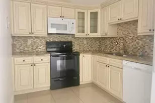 525 N Ocean Blvd, Pompano Beach, FL 33062 - Photo 11
