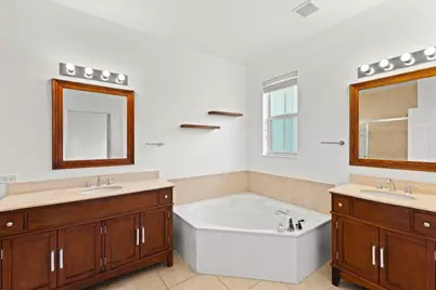 10821 NW 76th Lane #10821, Doral, FL 33178 - Photo 25