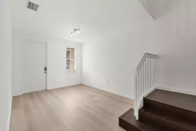 10821 NW 76th Lane #10821, Doral, FL 33178 - Photo 17