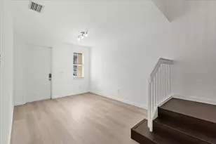 10821 NW 76th Ln, Doral, FL 33178 - Photo 17