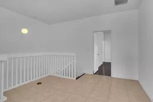 10821 NW 76th Ln, Doral, FL 33178 - Photo 19