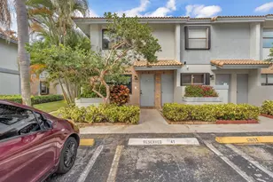 9831 Riverside Dr, Coral Springs, FL 33071 - Photo 3