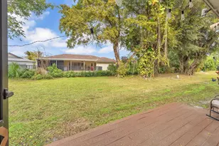 9831 Riverside Dr, Coral Springs, FL 33071 - Photo 25