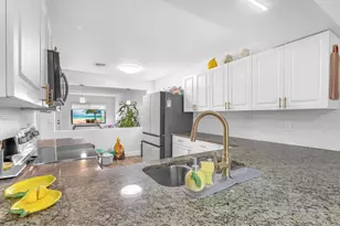 9831 Riverside Dr, Coral Springs, FL 33071 - Photo 5