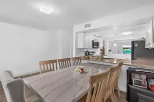 9831 Riverside Dr, Coral Springs, FL 33071 - Photo 11