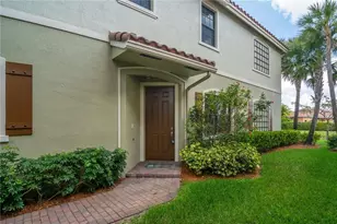 126 Riverwalk Circle, Plantation, FL 33325 - Photo 3
