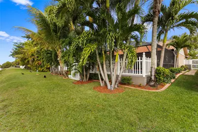 5207 SW 120th Avenue, Cooper City, FL 33330 - Photo 17