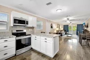830 Meadowlark Ln, Delray Beach, FL 33445 - Photo 5