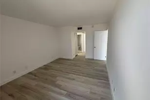 20301 W Country Club Dr Unit, Aventura, FL 33180 - Photo 9