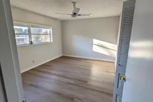 1025 Country Club Dr, Margate, FL 33063 - Photo 7