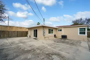 450 NW 51st Ct, Fort Lauderdale, FL 33309 - Photo 31