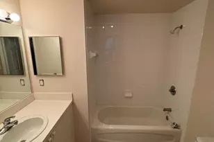 8060 N Nob Hill Rd, Tamarac, FL 33321 - Photo 7